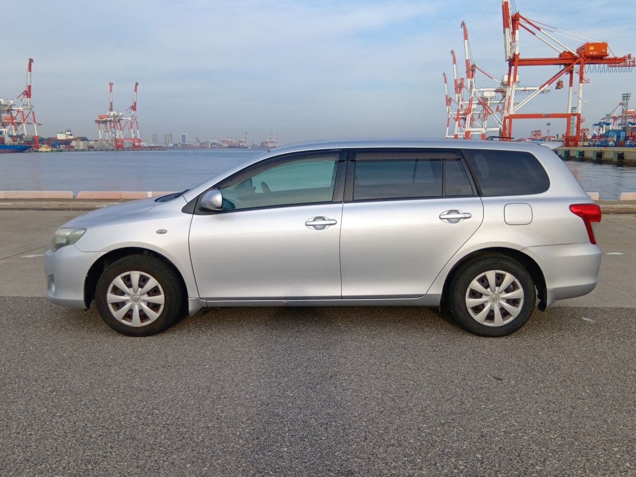 Vehicle SU00001271 large view 3