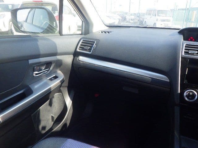 Vehicle SU00001236 large view 27