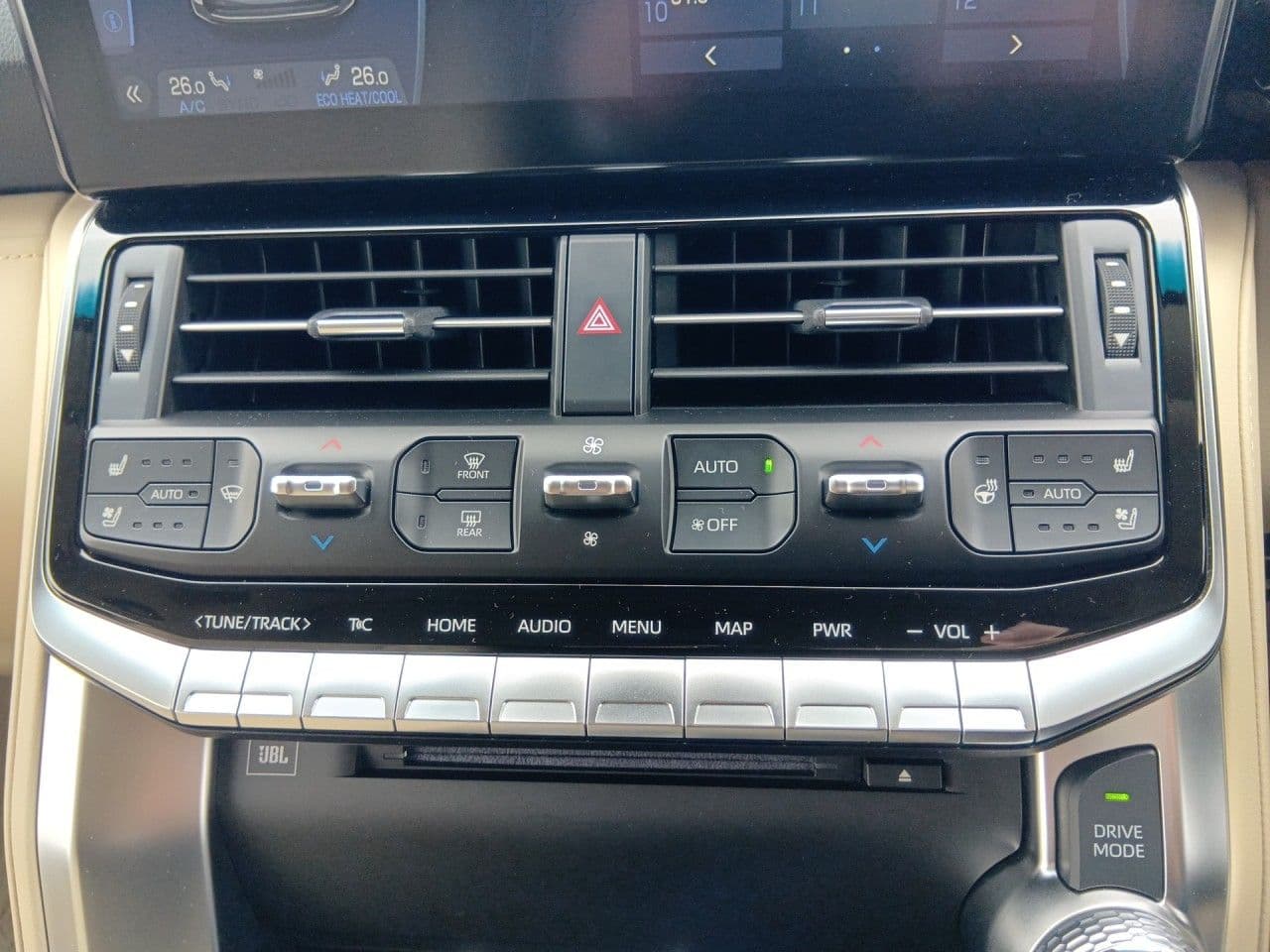 Vehicle SU00001276 large view 43