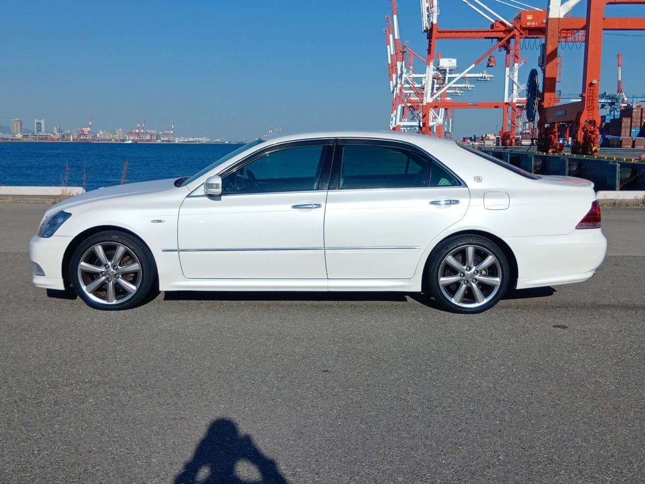 Vehicle SU00001300 large view 3