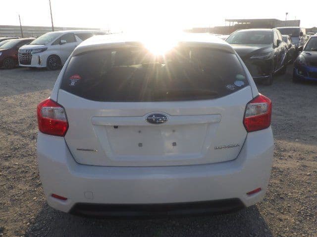 Vehicle SU00001230 large view 5