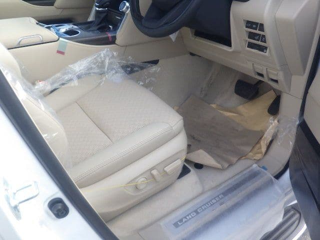 Vehicle SU00001234 large view 20