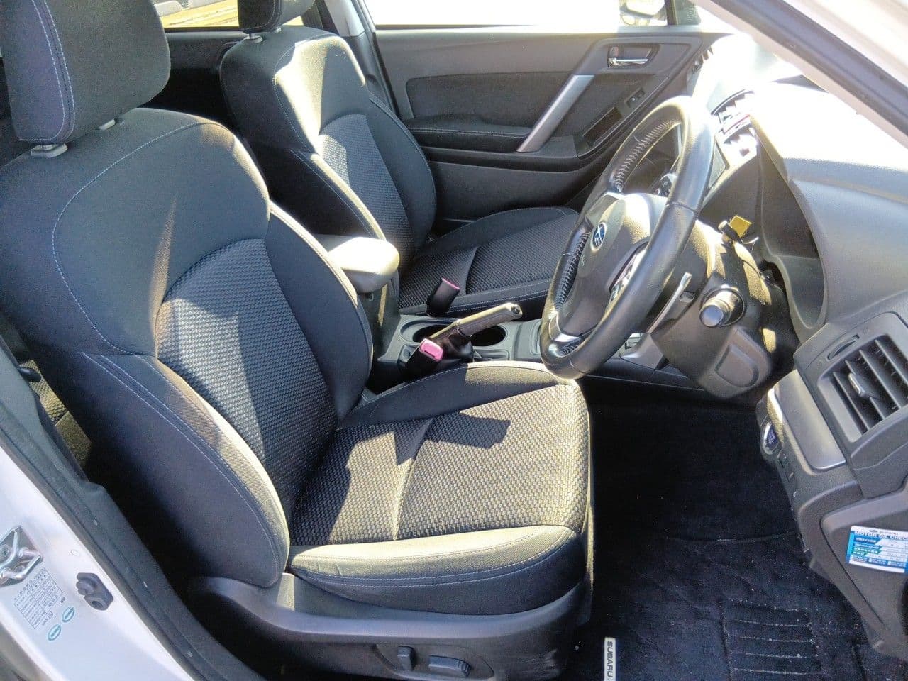 Vehicle SU00001273 large view 21