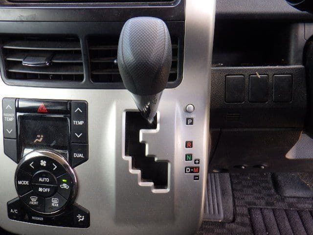 Vehicle SU00001266 large view 34