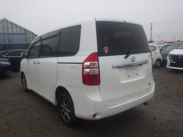 Vehicle SU00001313 large view 4