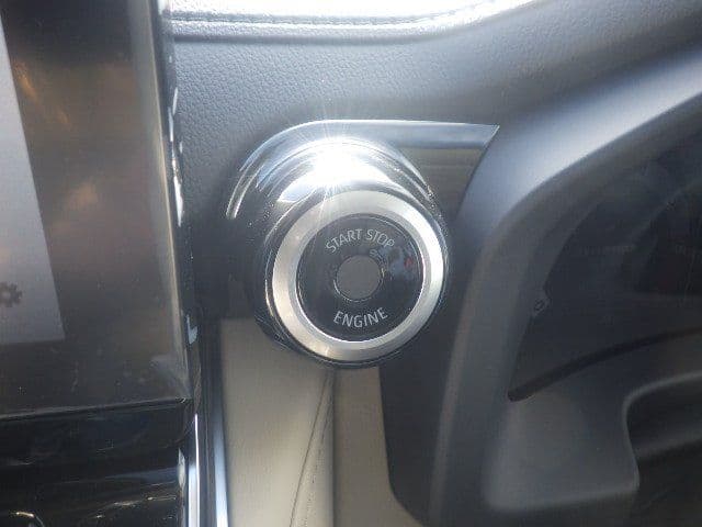 Vehicle SU00001234 large view 33