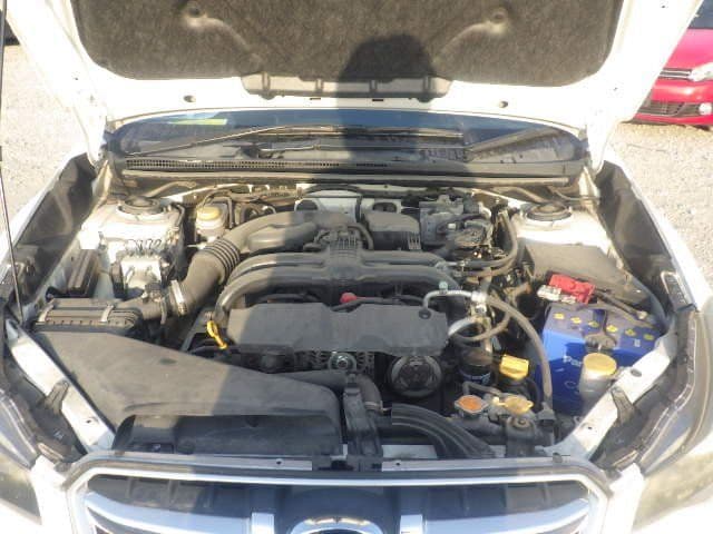 Vehicle SU00001230 large view 37