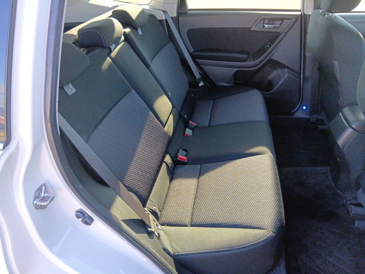 Vehicle SU00001273 large view 22