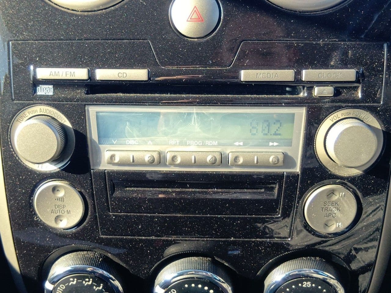 Vehicle SU00001279 large view 32