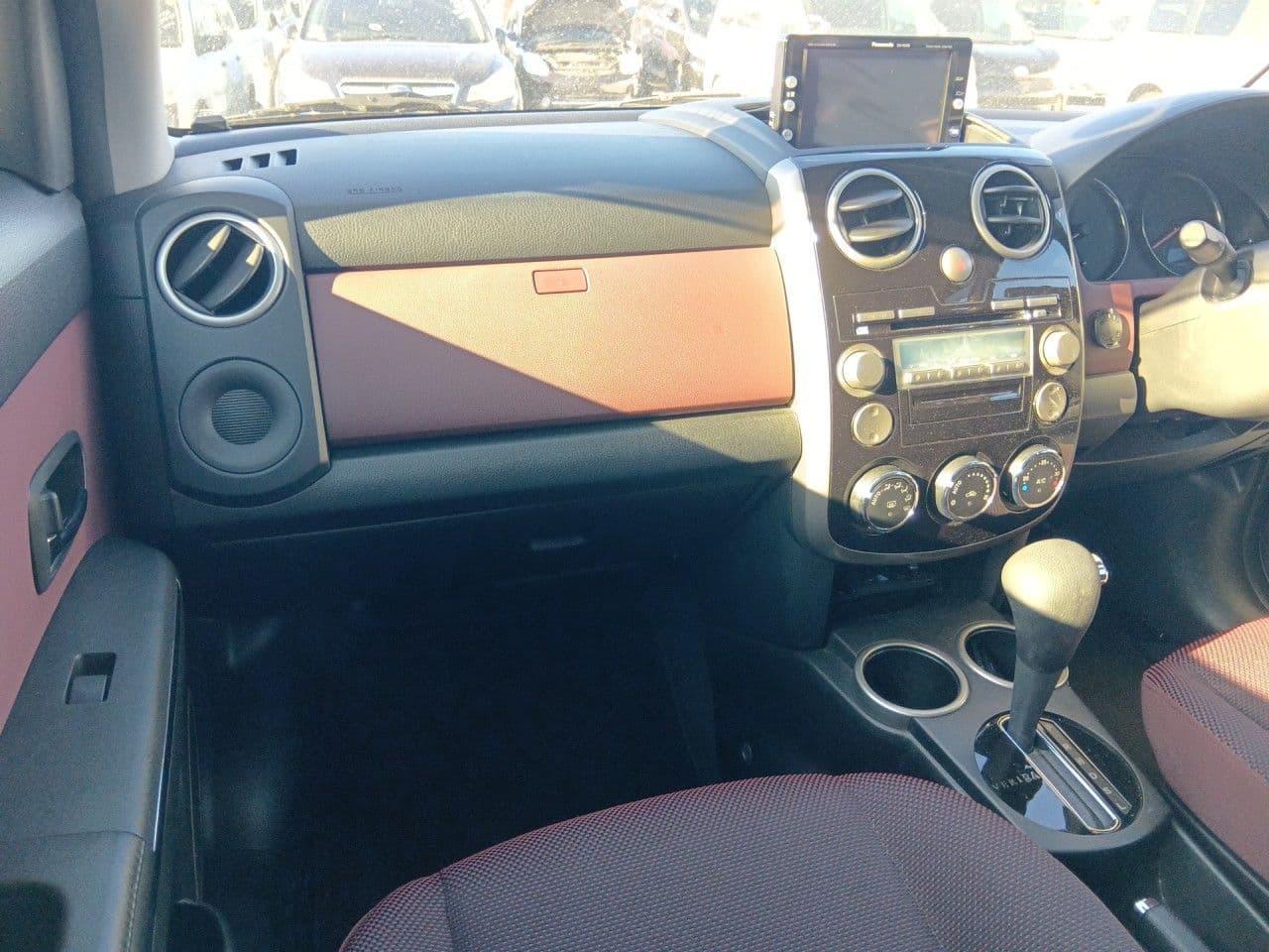 Vehicle SU00001279 large view 27