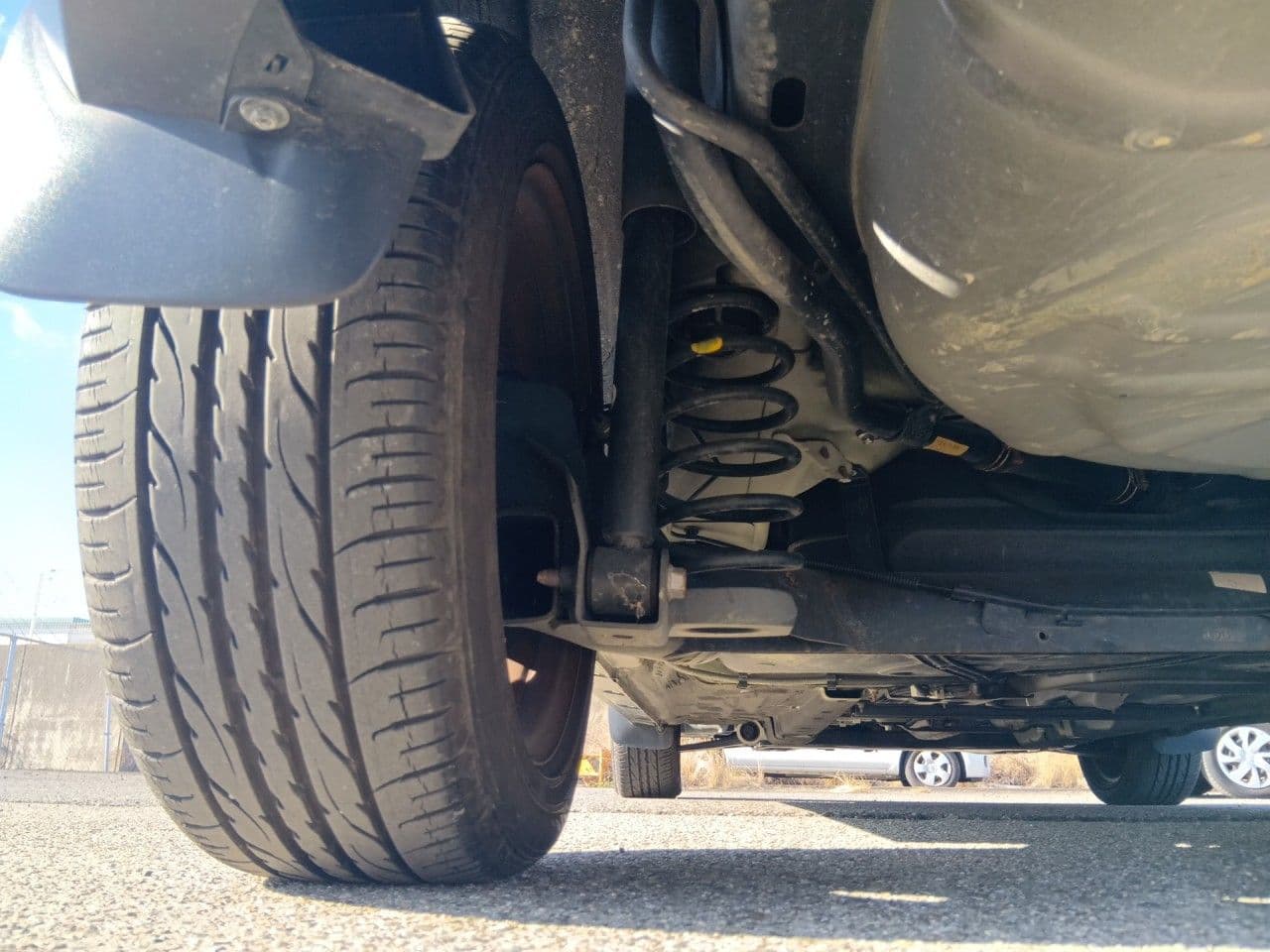 Vehicle SU00001281 large view 15