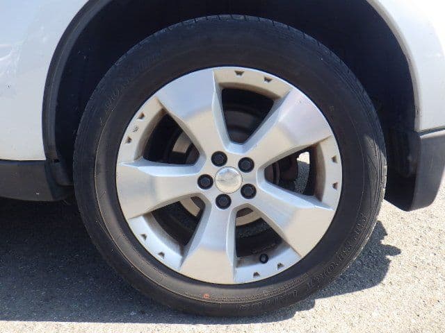 Vehicle SU00001318 large view 11