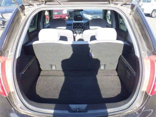 Vehicle SU00001331 large view 23