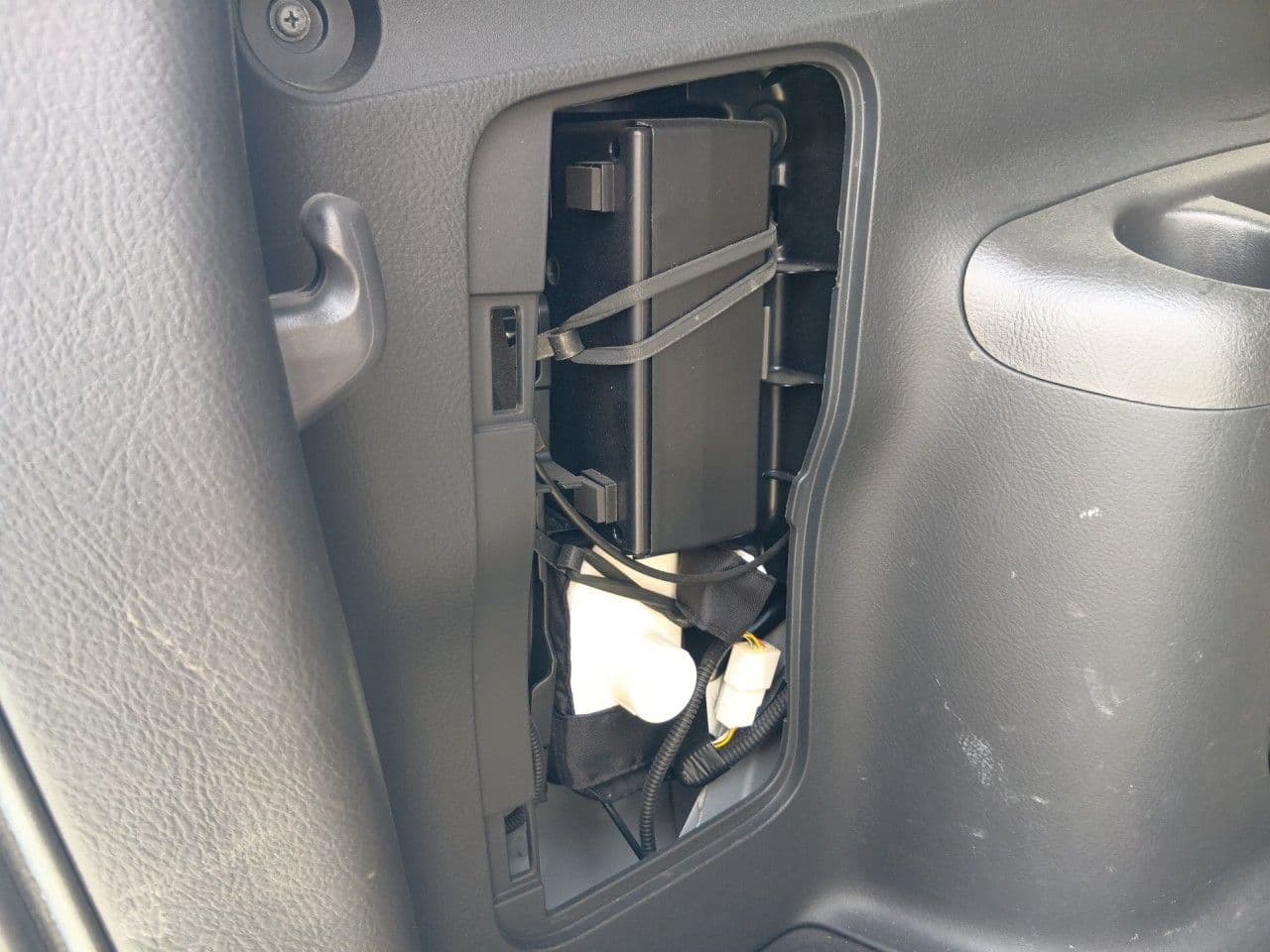 Vehicle SU00001348 large view 37