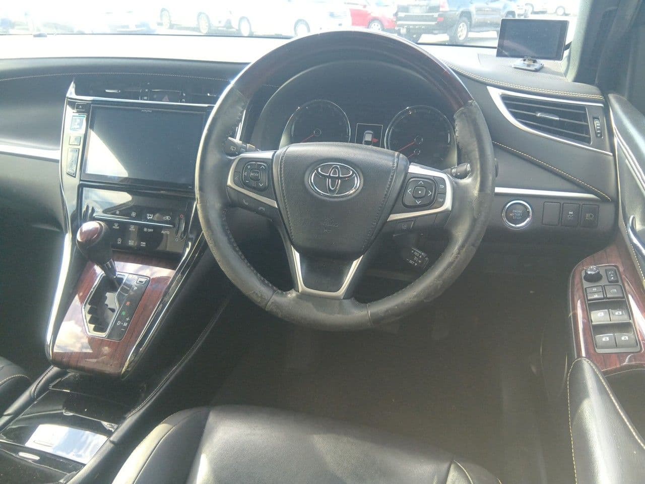 Vehicle SU00001320 large view 27