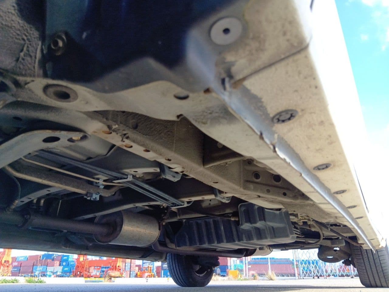 Vehicle SU00001404 large view 18