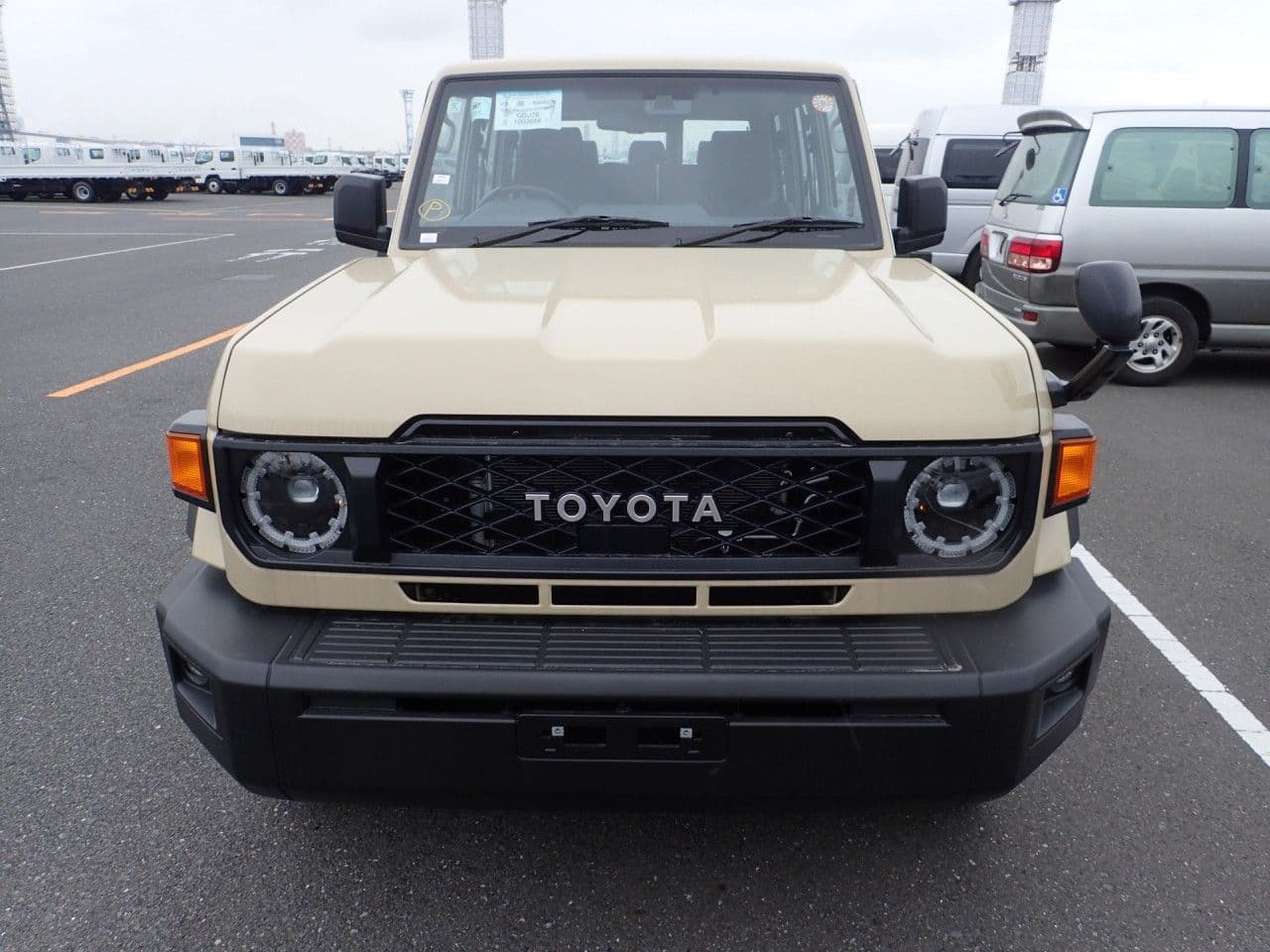 Vehicle SU00001312 large view 8