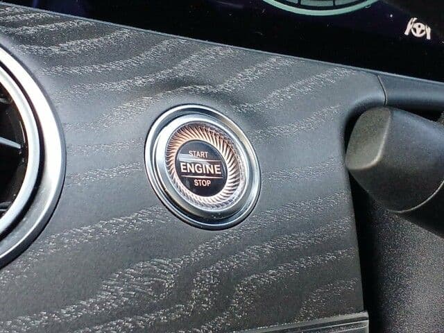 Vehicle SU00001328 large view 34