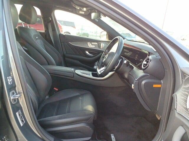 Vehicle SU00001328 large view 21