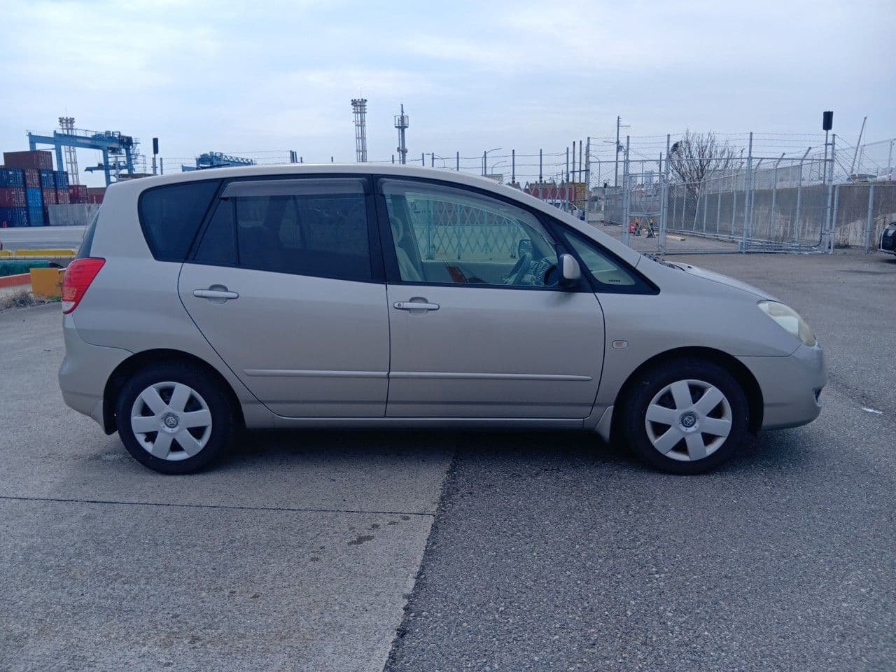 Vehicle SU00001347 large view 5