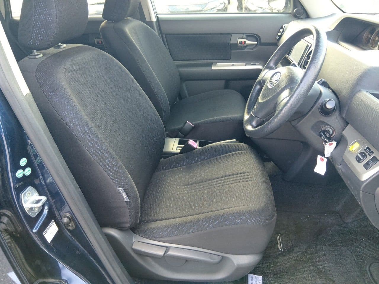 Vehicle SU00001333 large view 21