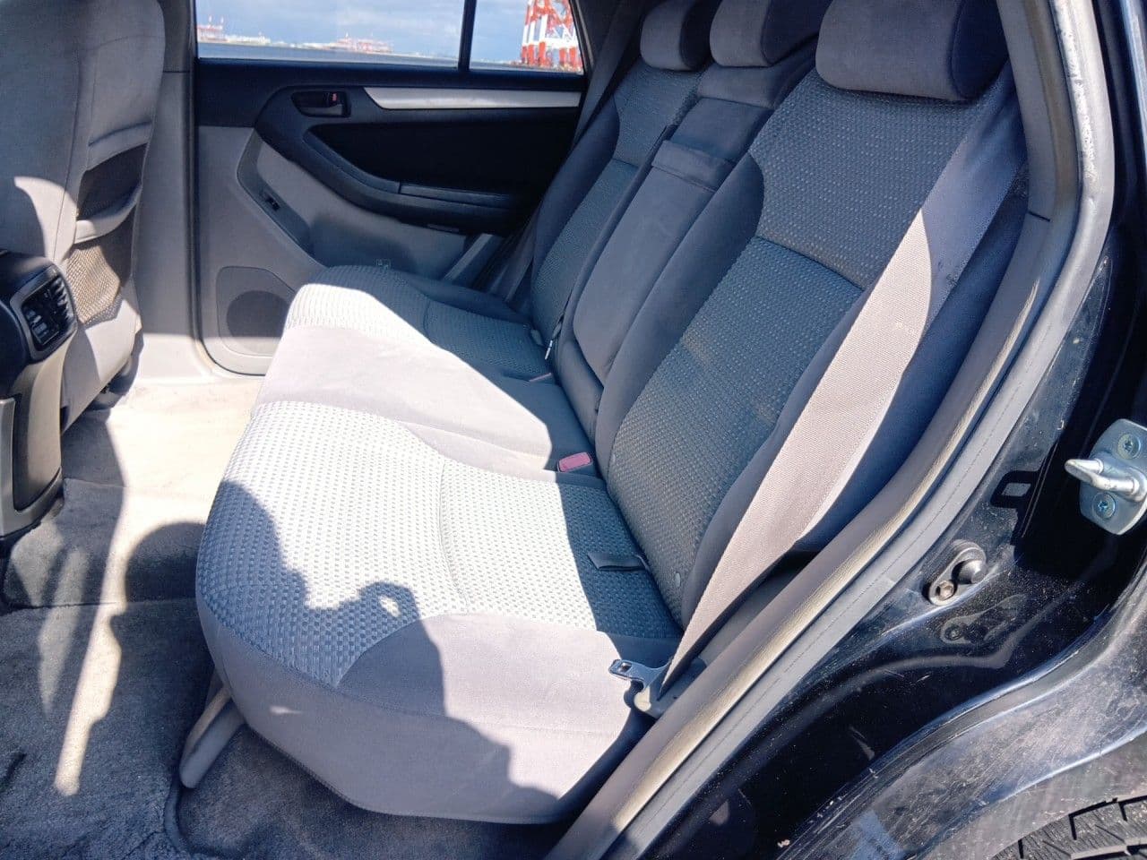 Vehicle SU00001326 large view 24