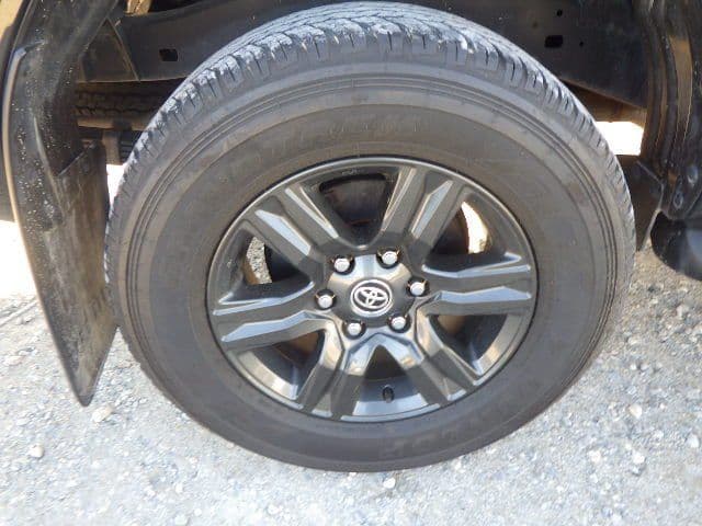 Vehicle SU00001317 large view 12