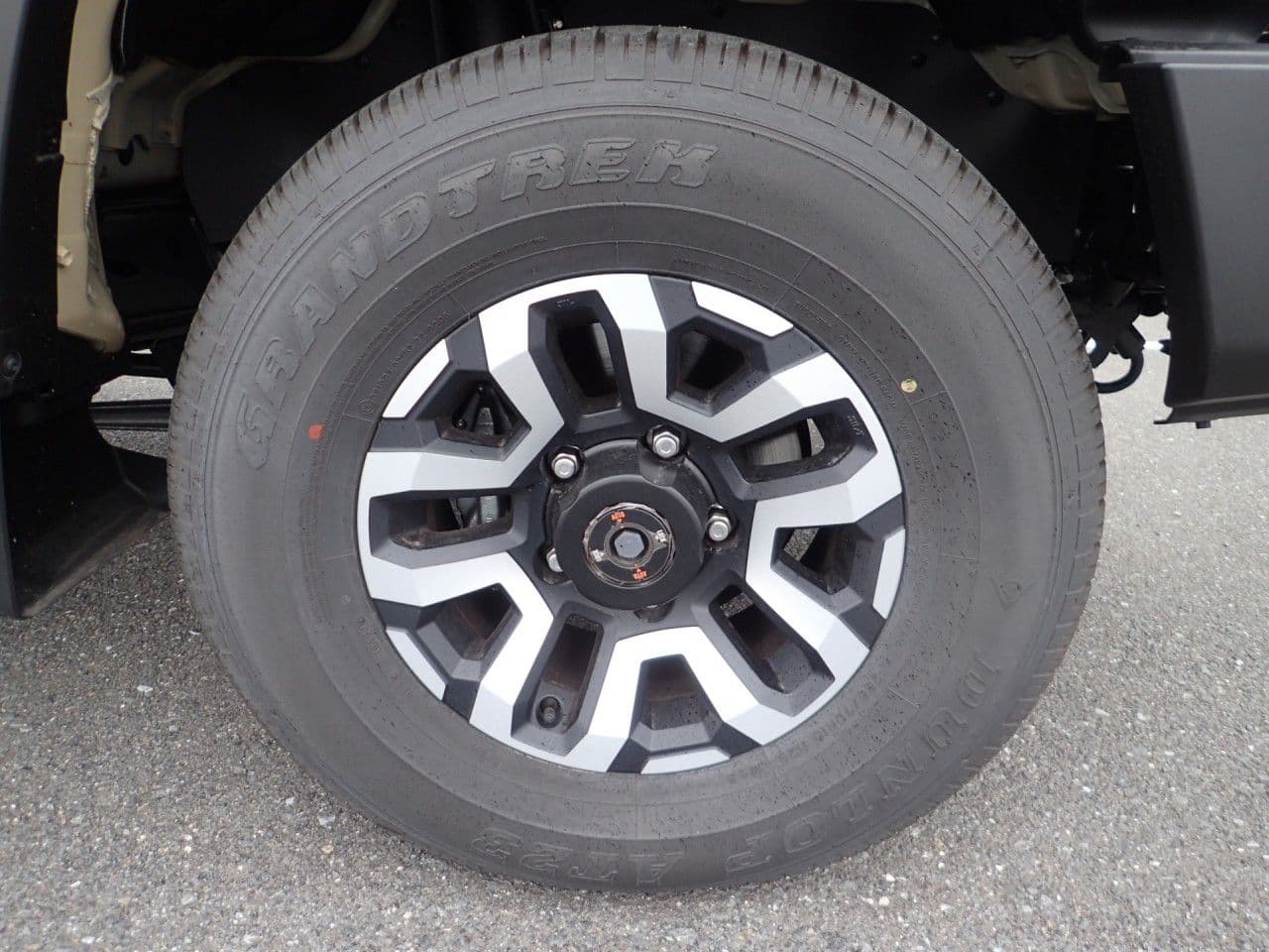 Vehicle SU00001312 large view 12