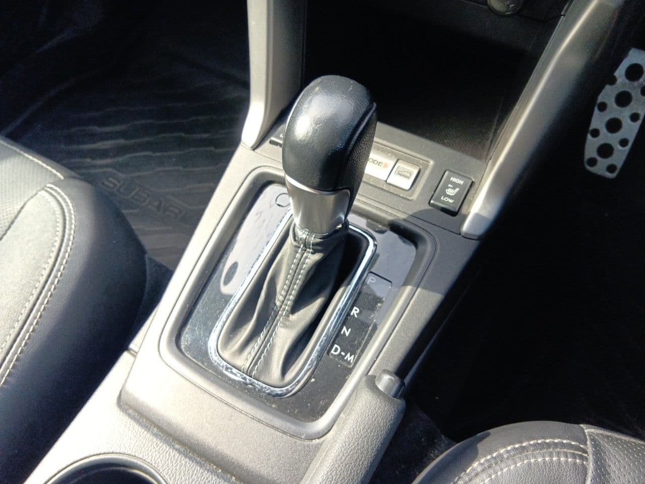 Vehicle SU00001357 large view 34