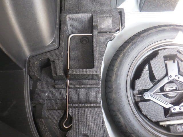 Vehicle SU00001318 large view 37