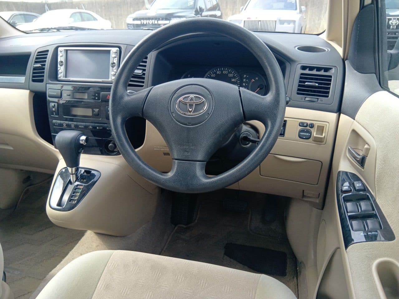 Vehicle SU00001347 large view 27