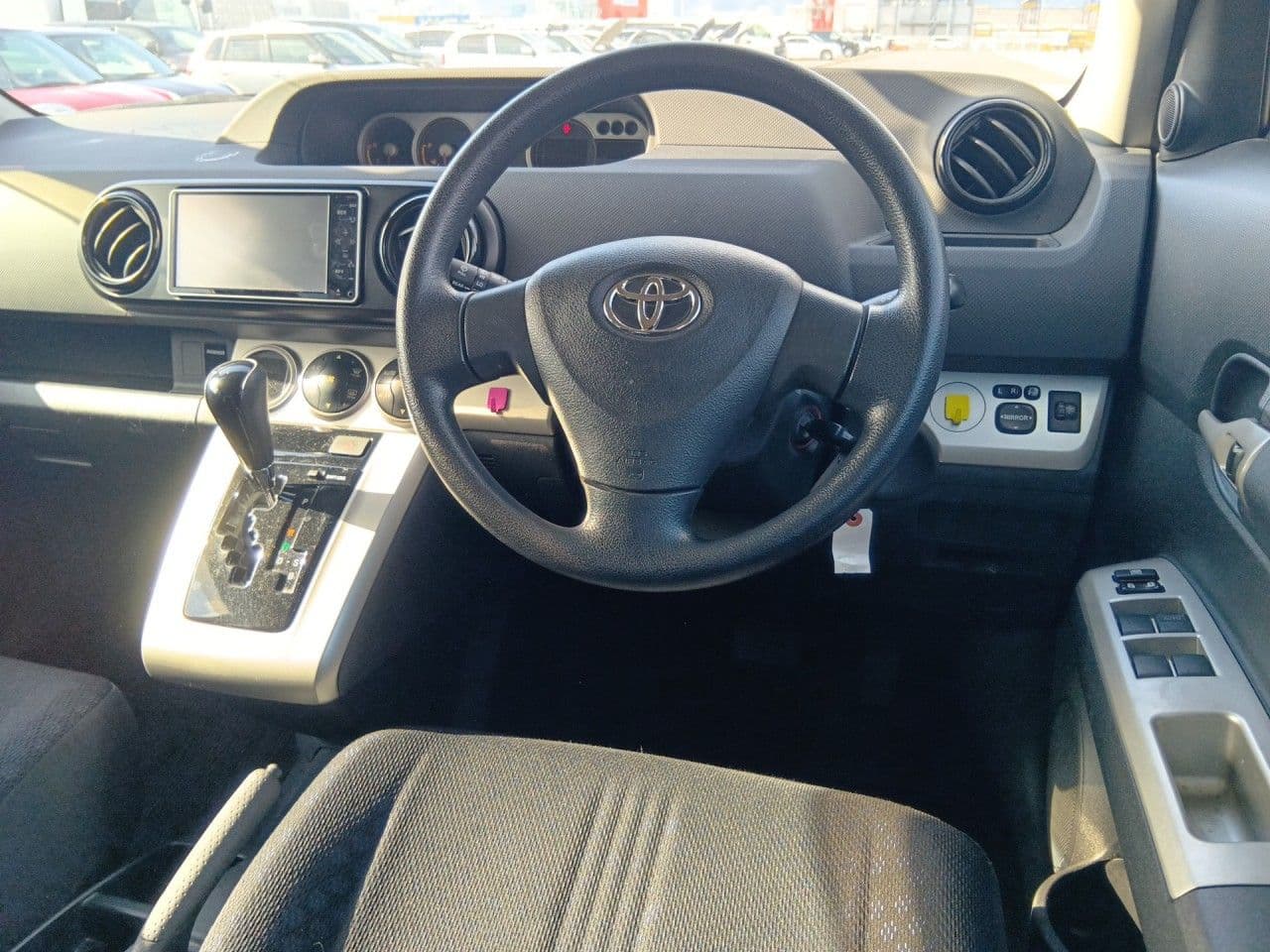 Vehicle SU00001333 large view 26