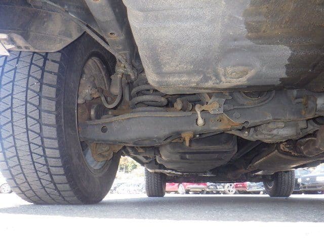 Vehicle SU00001322 large view 16