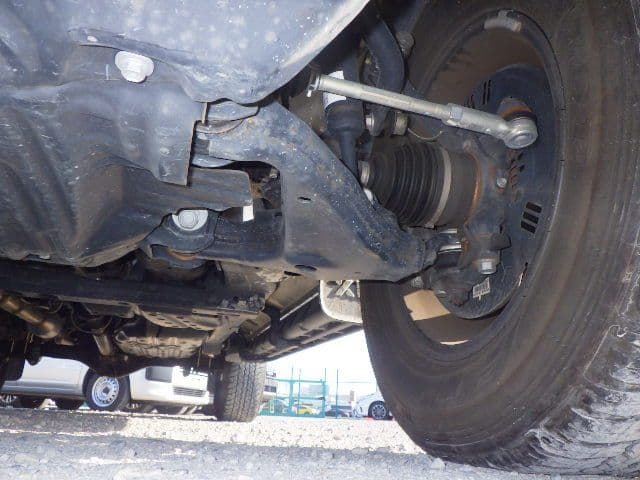 Vehicle SU00001317 large view 16