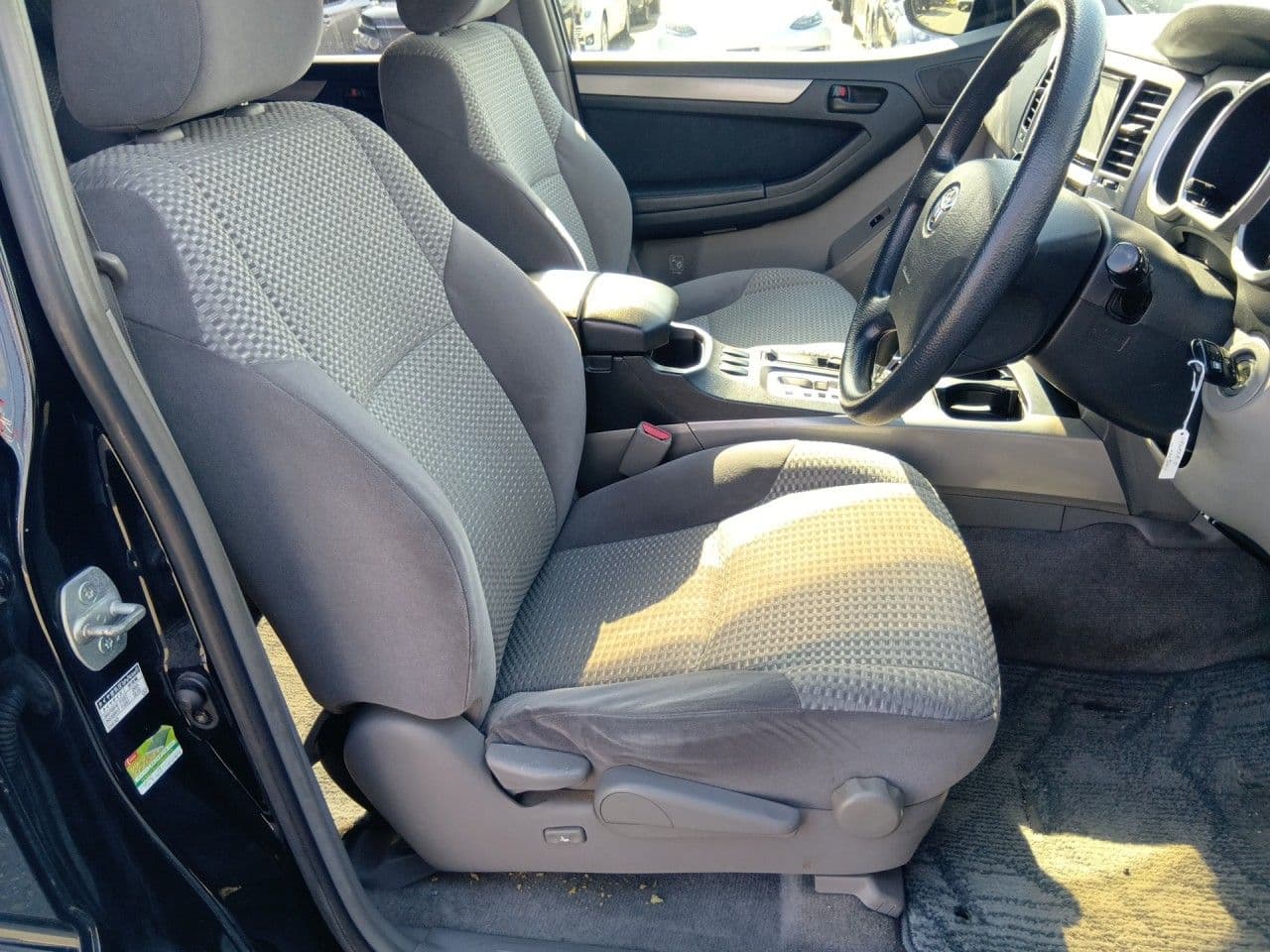 Vehicle SU00001338 large view 21