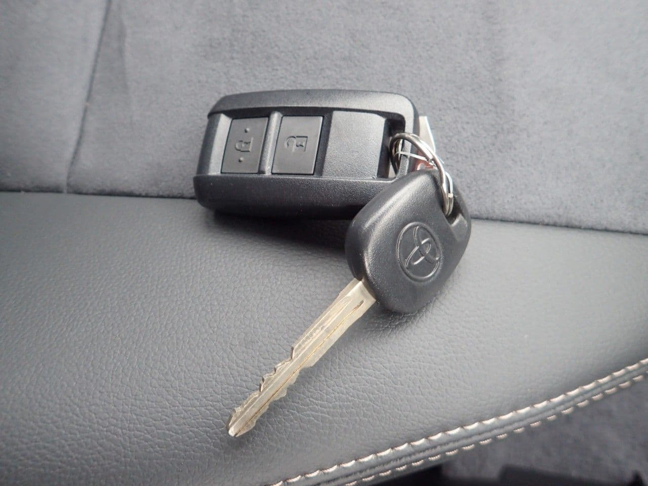 Vehicle SU00001312 large view 32