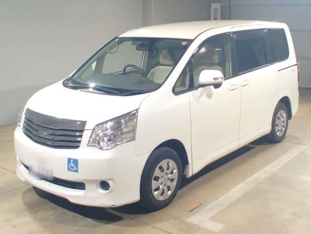 
									2012 TOYOTA NOAH Welcab
								