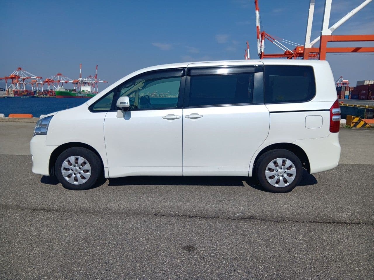 Vehicle SU00001387 large view 3