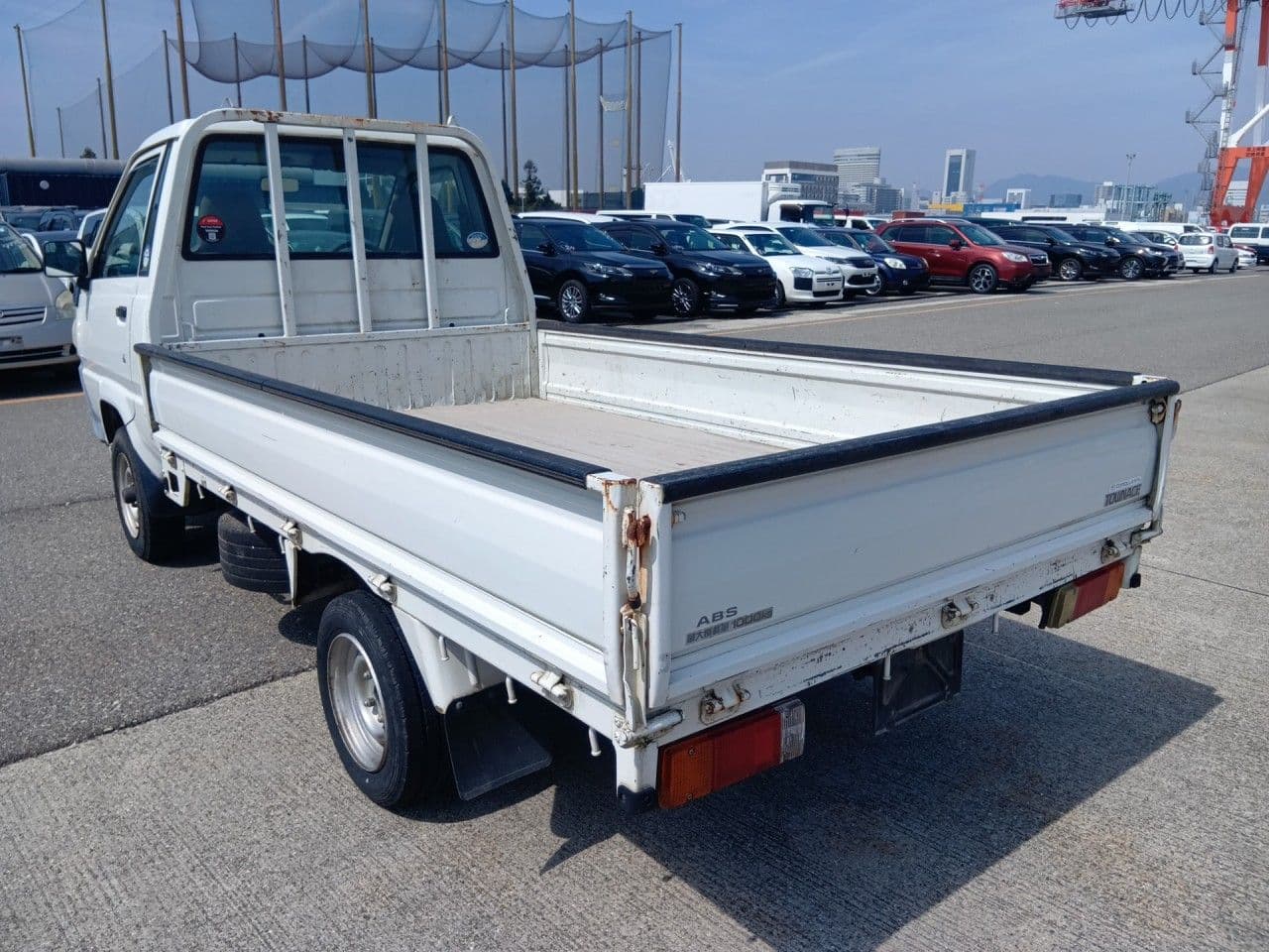 Vehicle SU00001384 large view 3