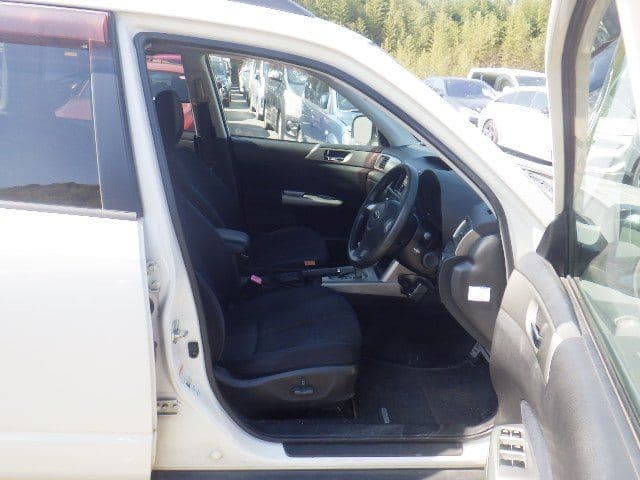 Vehicle SU00001318 large view 21