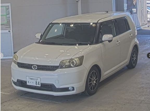 
									2010 TOYOTA COROLLA　RUMION 1.5G
								