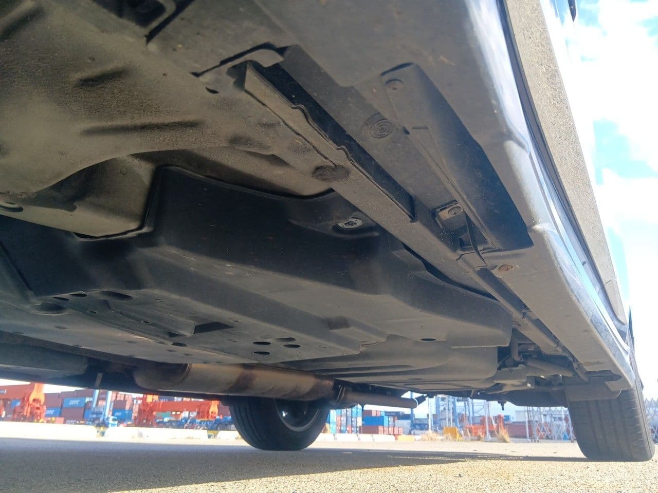 Vehicle SU00001329 large view 17