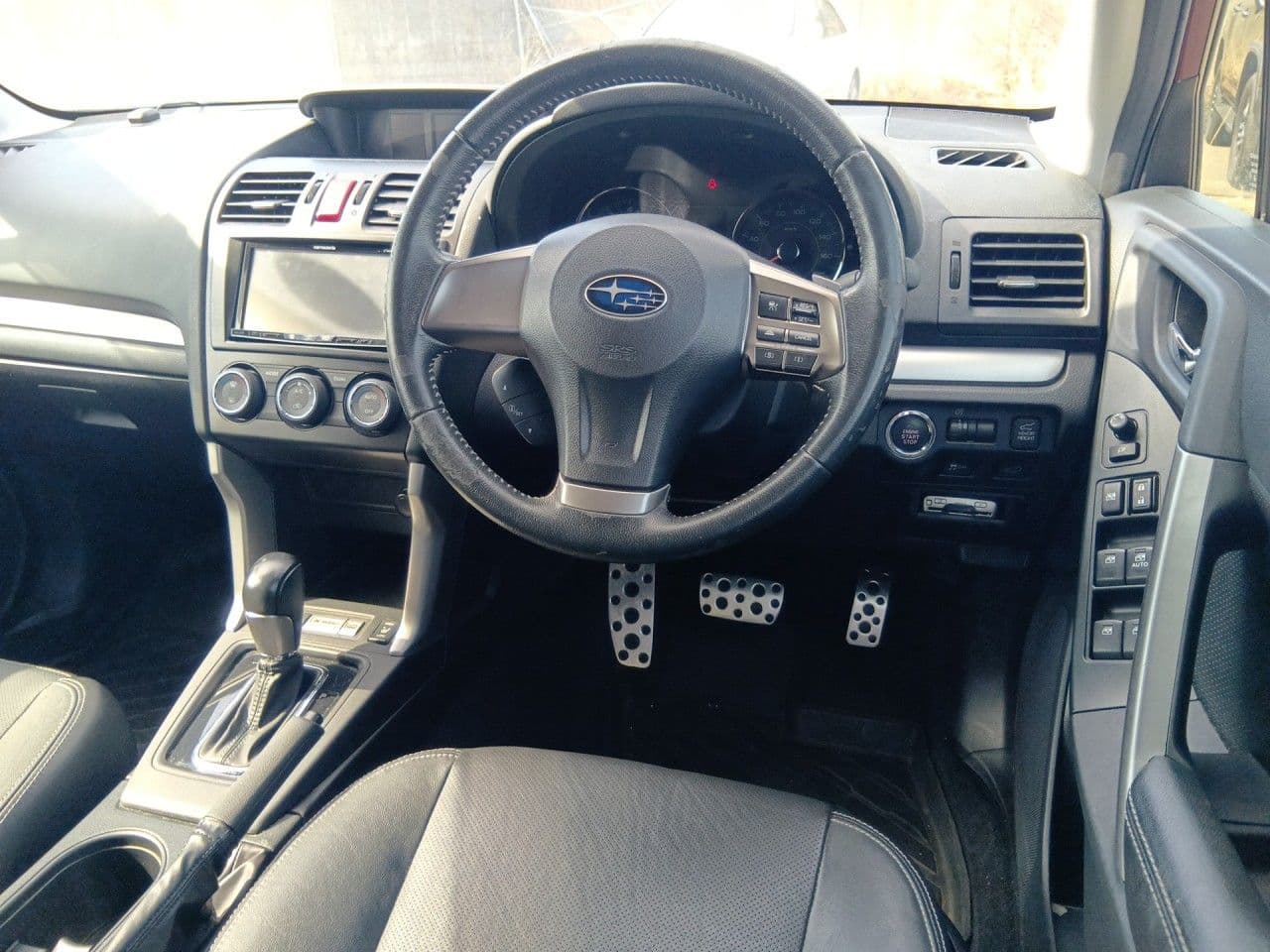 Vehicle SU00001357 large view 28