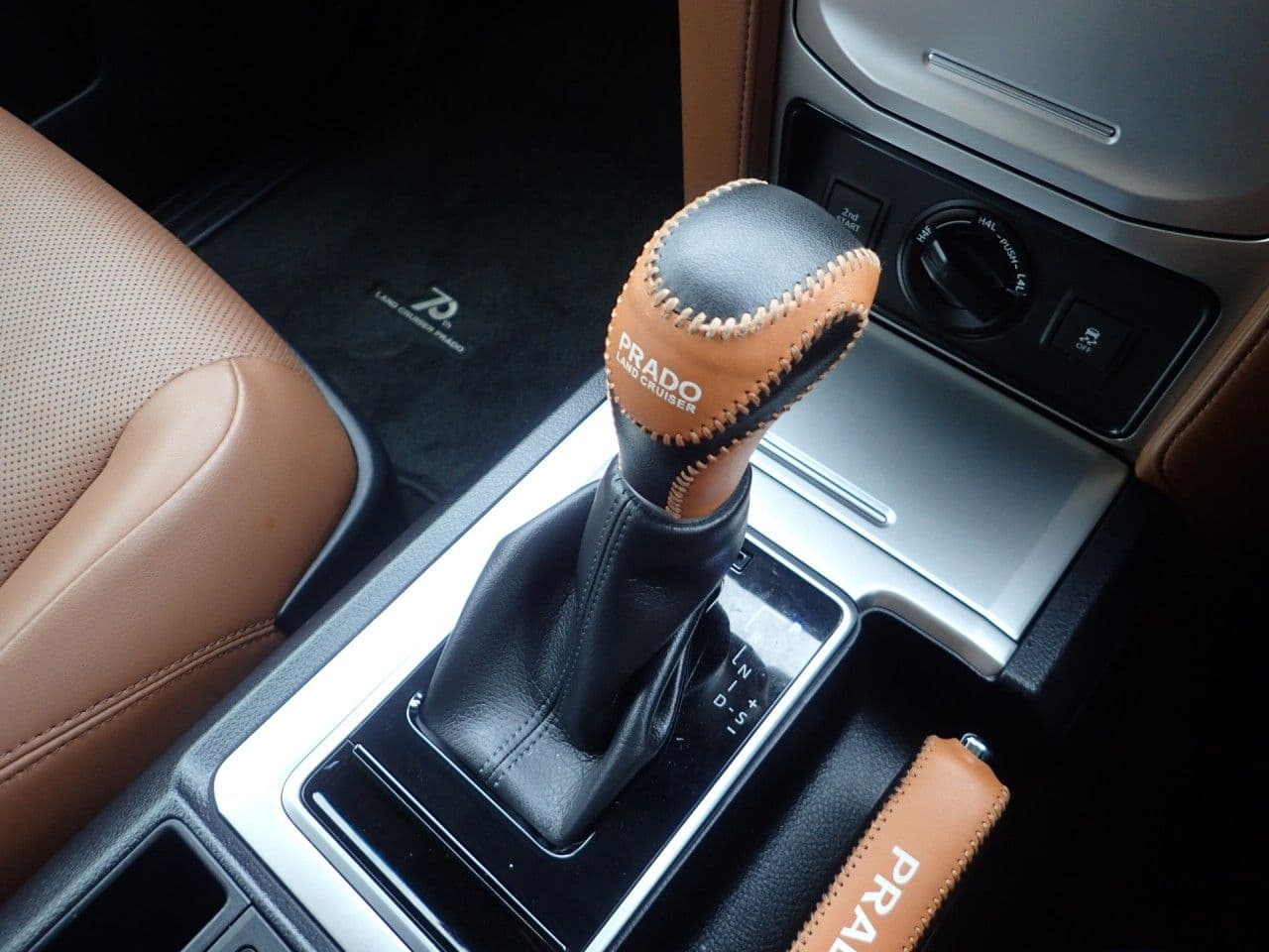 Vehicle SU00001372 large view 32