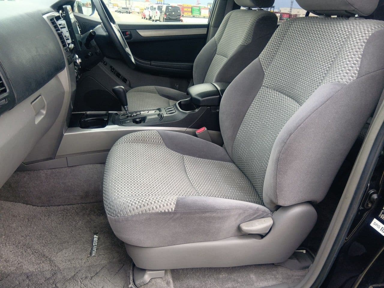 Vehicle SU00001330 large view 25