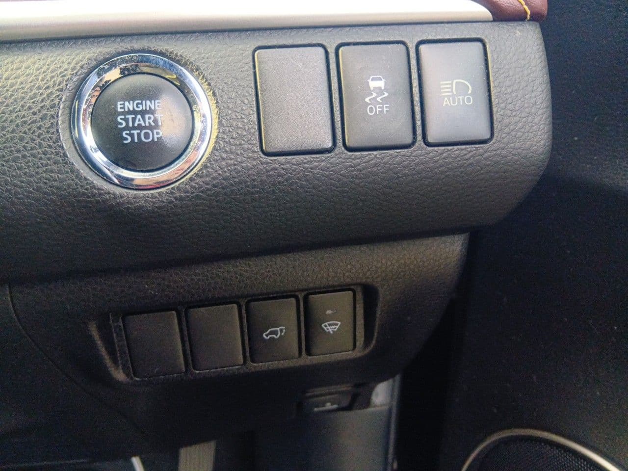 Vehicle SU00001329 large view 35