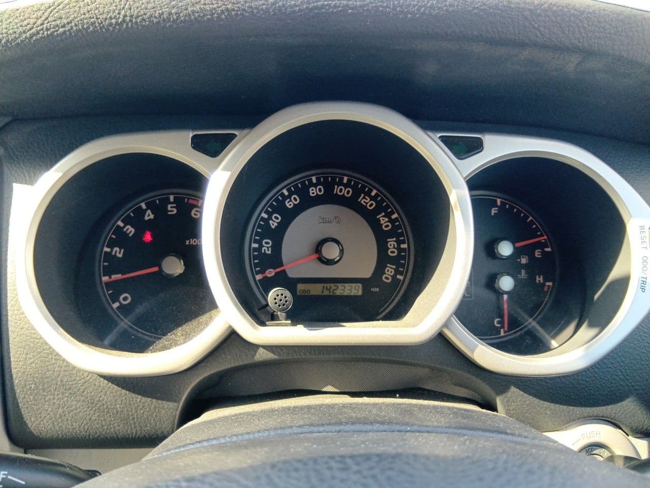 Vehicle SU00001338 large view 29