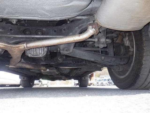 Vehicle SU00001318 large view 16