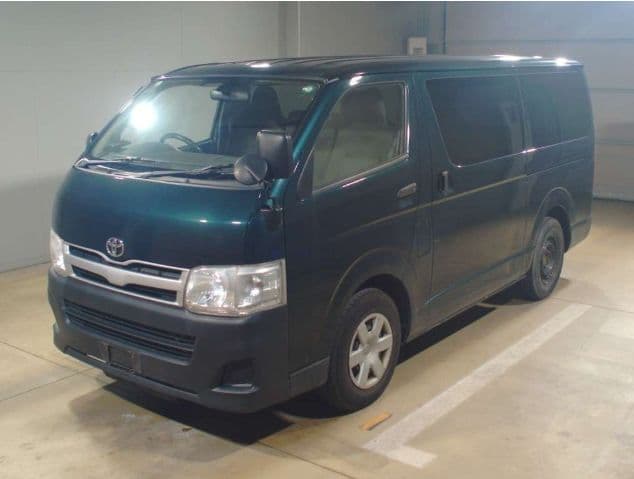 
									2013 TOYOTA HIACE DX
								