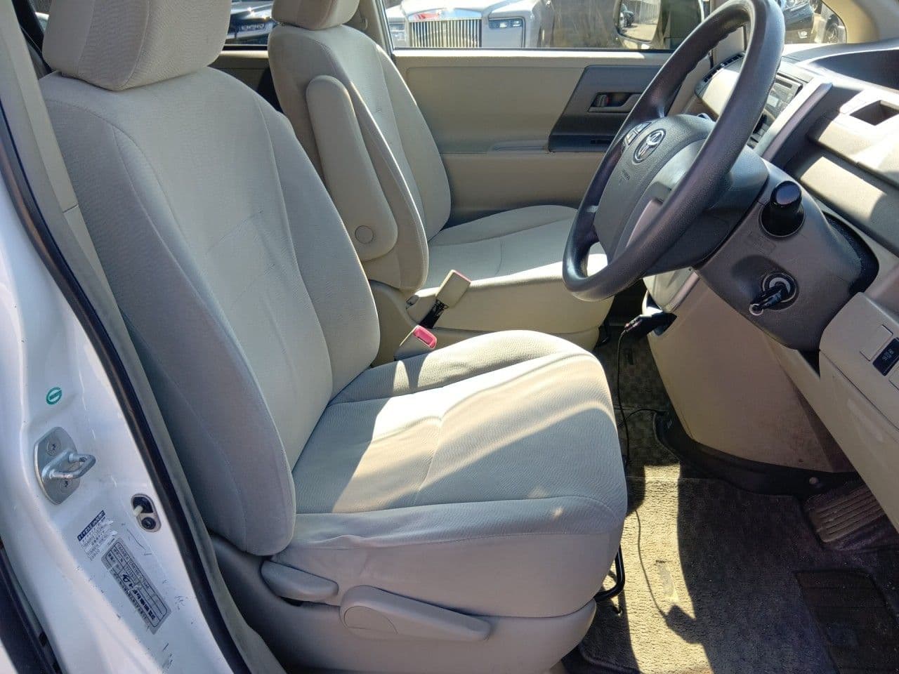 Vehicle SU00001387 large view 22